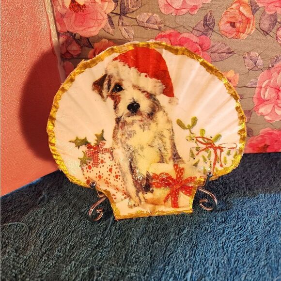 Decoupage Scalloped shells   - Picture 1 of 5